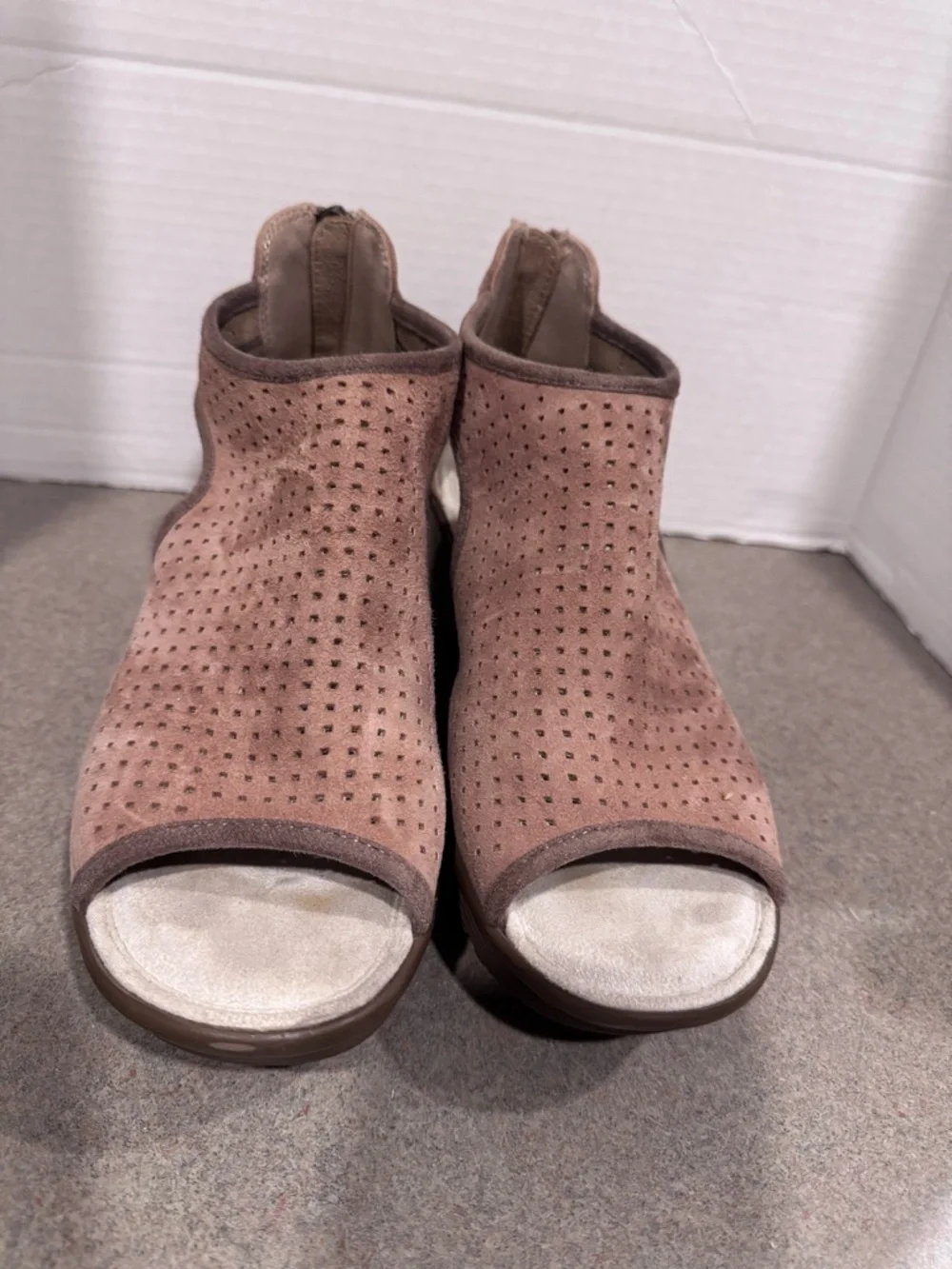 Skechers Parallel-Beehive Perforated Suede Platform Wedge Sandal